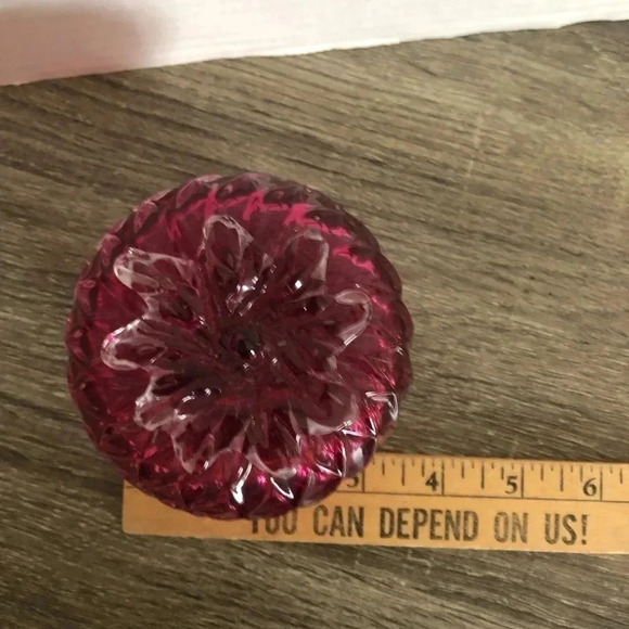 Vintage Strawberry Glass  Paperweight - Picture 9 of 9